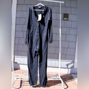 NWT Onepiece Original Black Zip-Up Cotton Onesie - Unisex